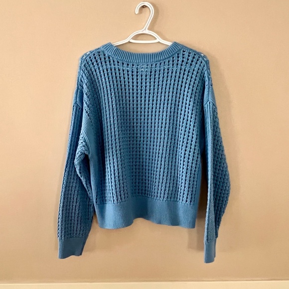 NWOT Open-Stich Blue Old Navy Sweater Size Large - Picture 2 of 6